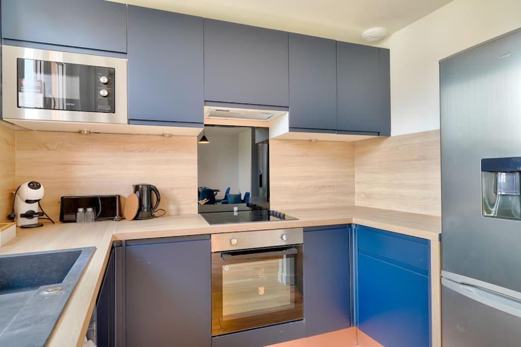 Welcome To Blue Dream House Marly le Roi Bagian luar foto